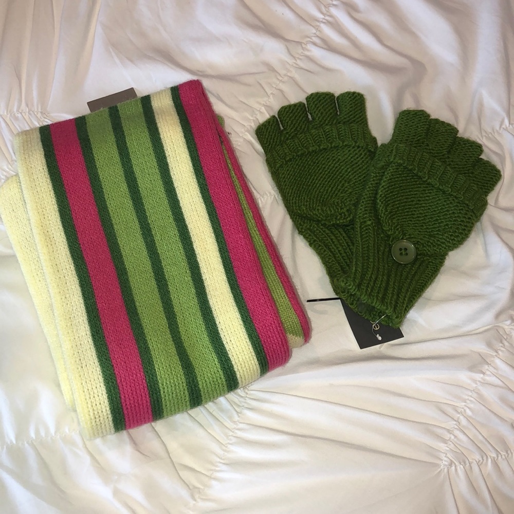Scarf and gloves